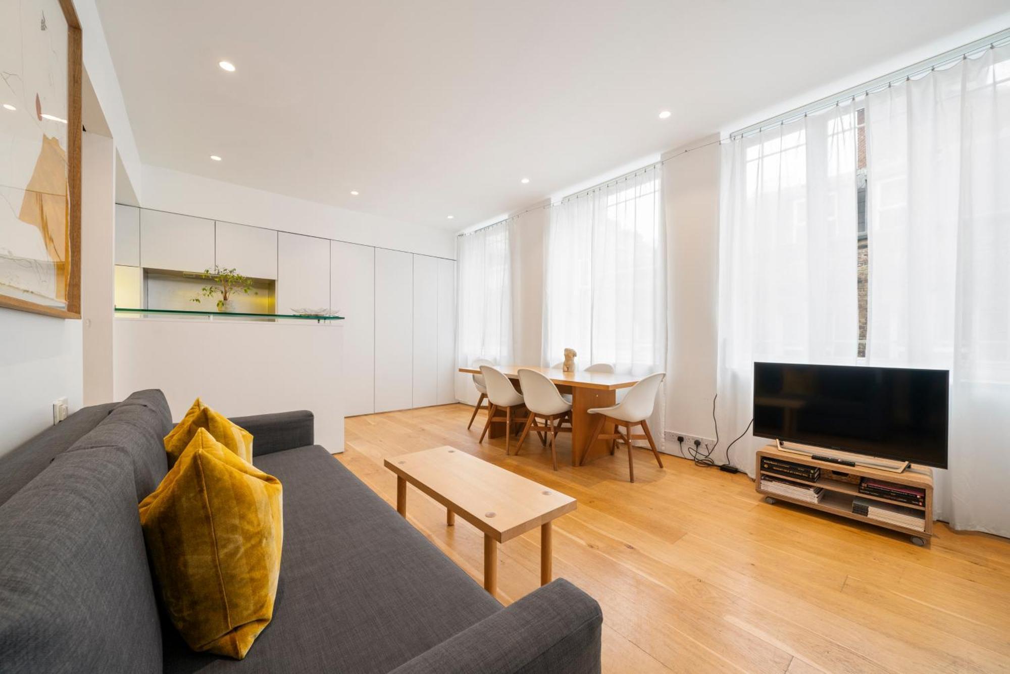 Apartment Oxford Circus Designer *