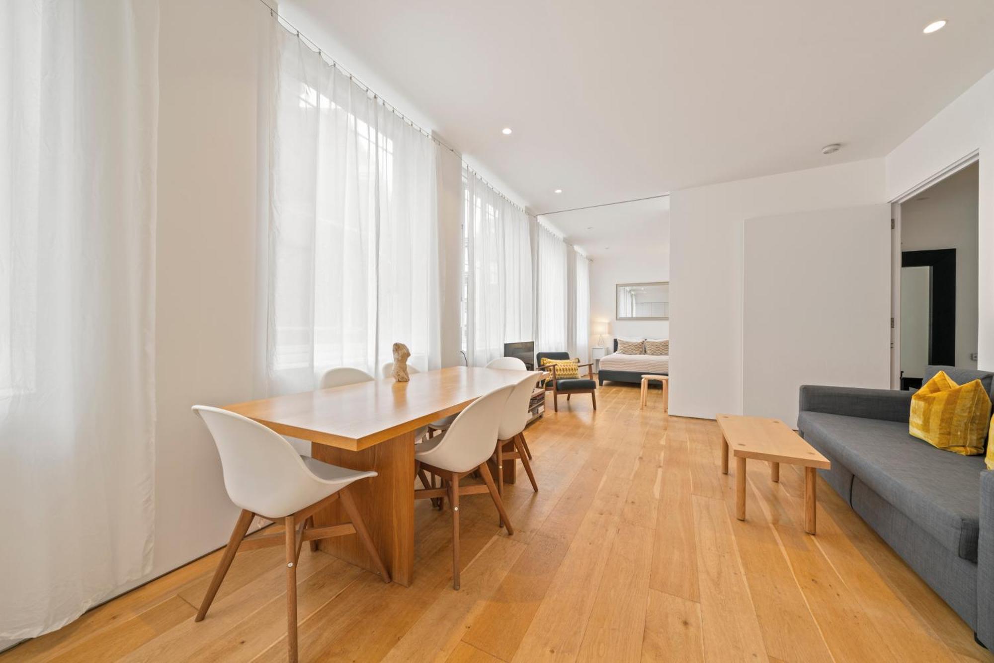 Apartment Oxford Circus Designer *