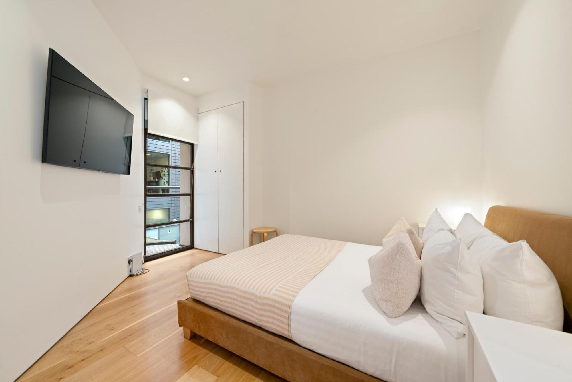 Apartment Oxford Circus Designer London