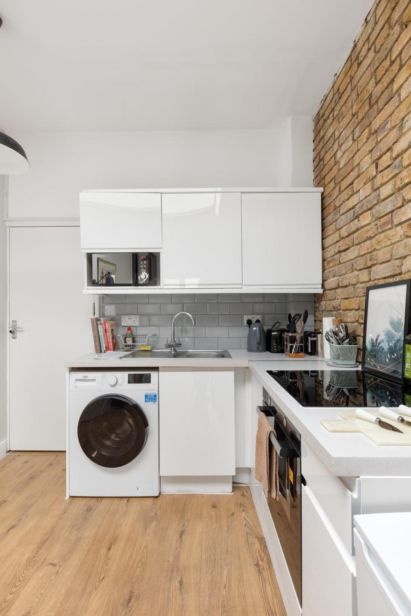 Putney Thames Garden Flat Apartment London