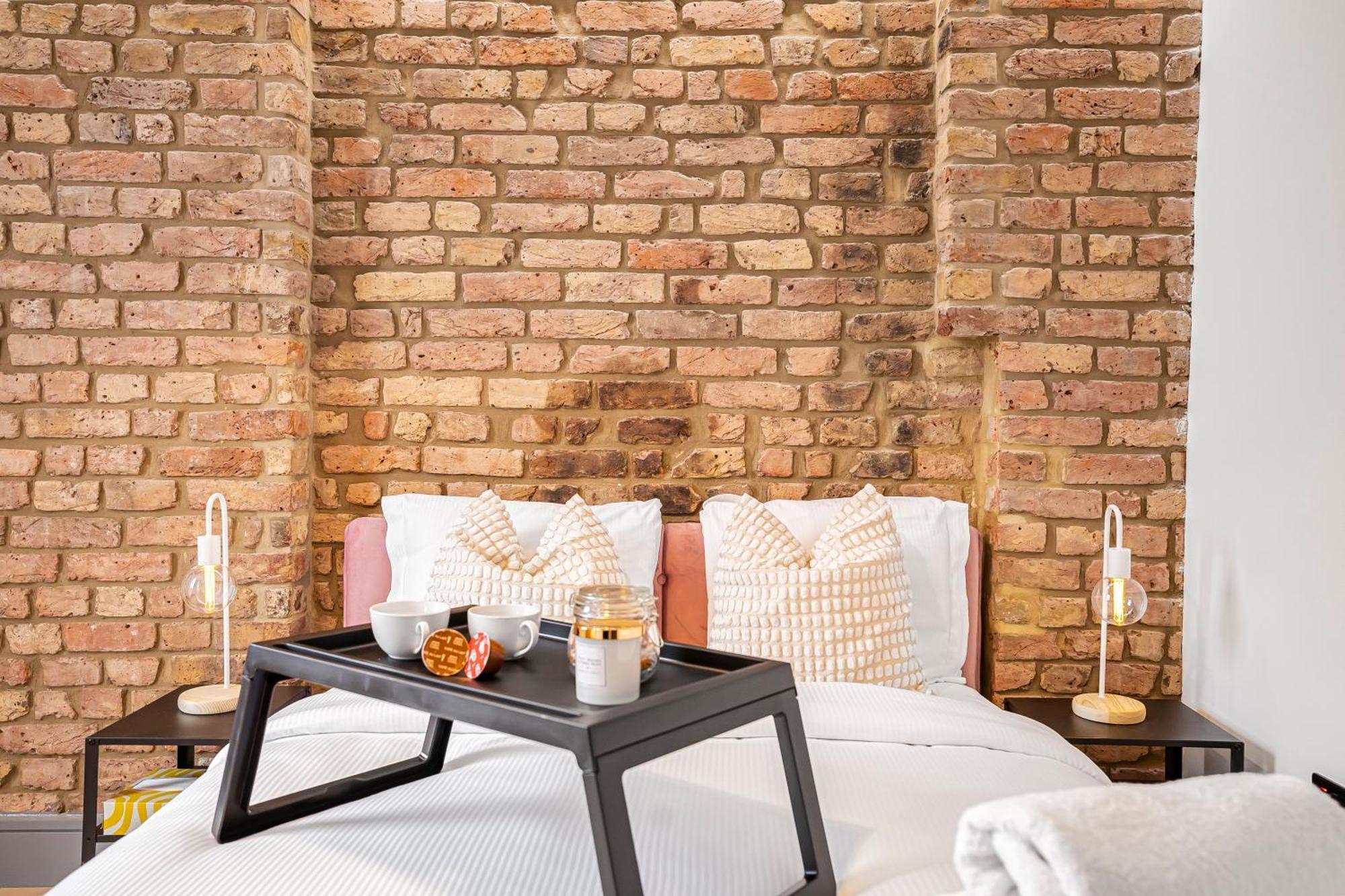 Stylish Modern By Livestay Short Lets & Serviced Nw6 * London