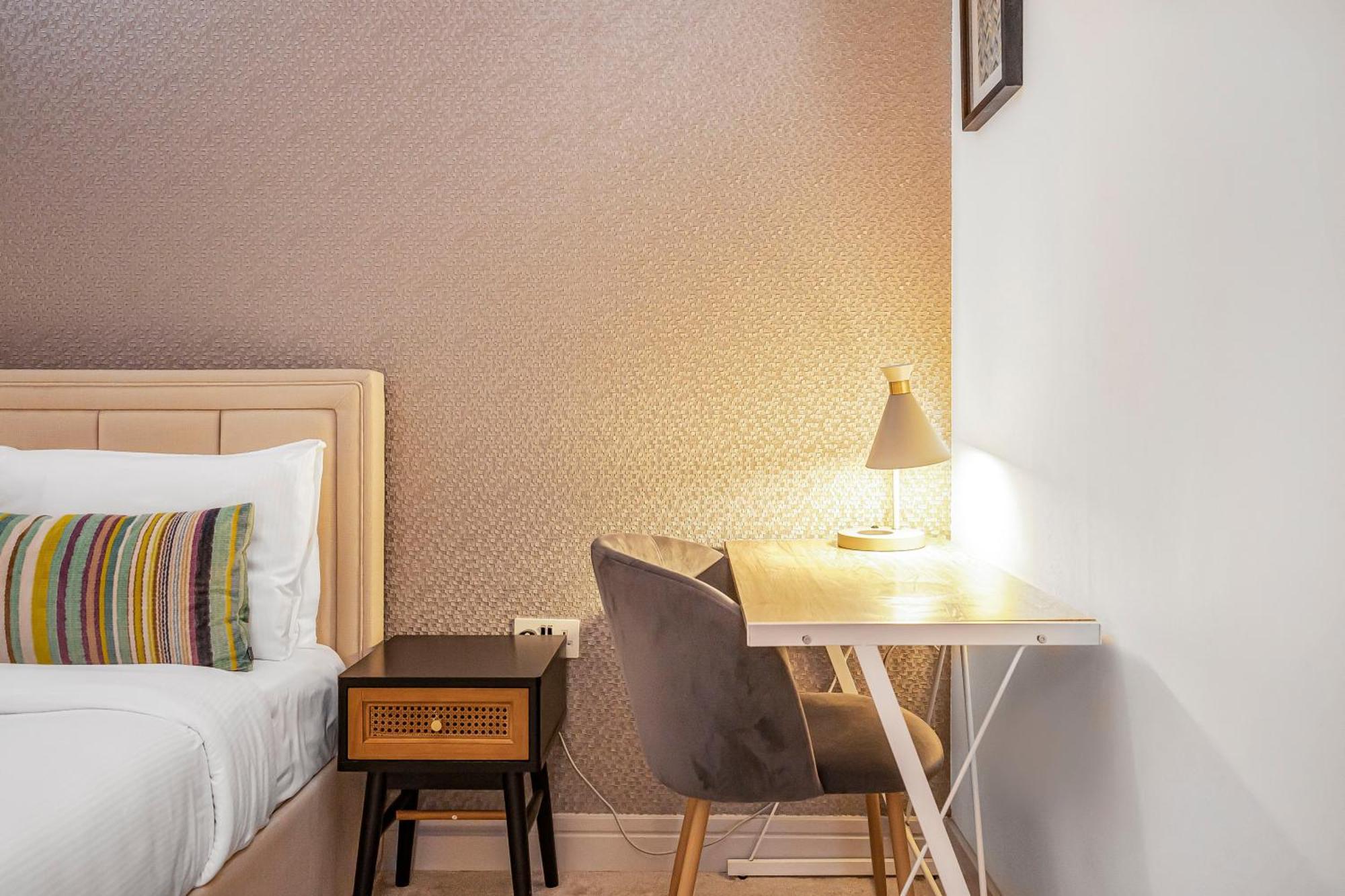 Stylish Modern By Livestay Short Lets & Serviced Nw6 Apartment
