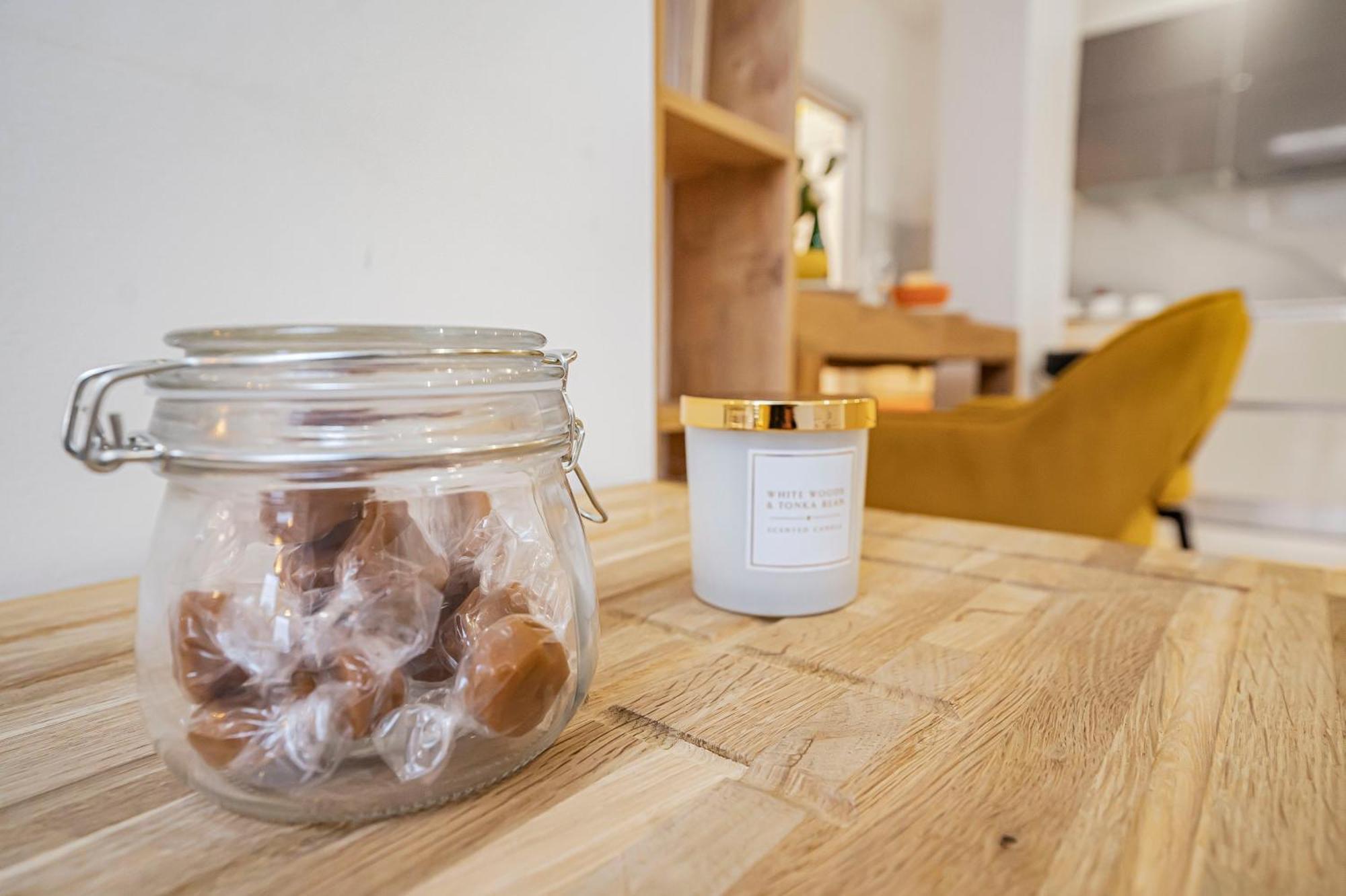 Stylish Modern By Livestay Short Lets & Serviced Nw6 Apartment *
