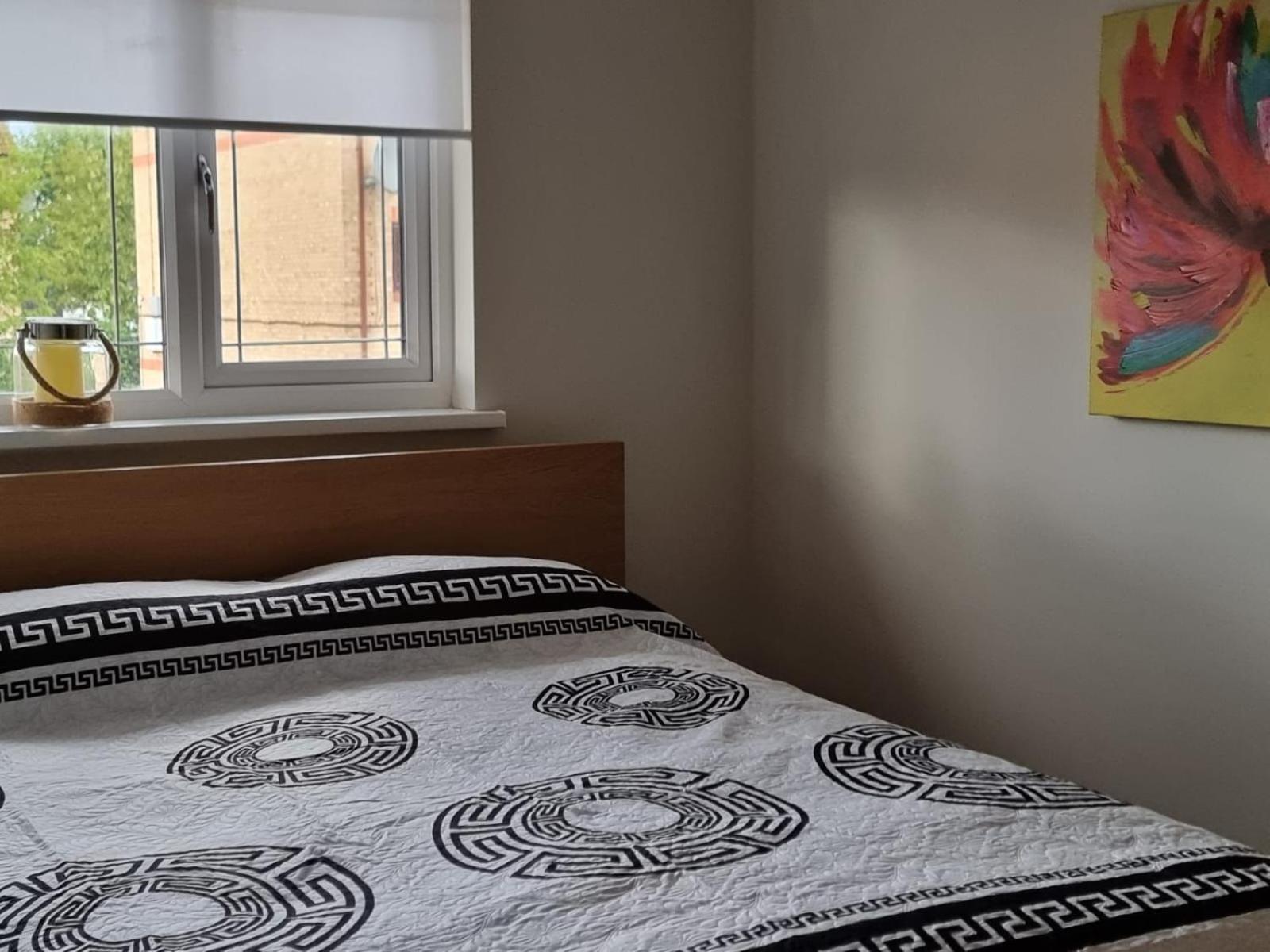Casa de hóspedes Cozy House With Free Parking & Wifi Near Maryland Station