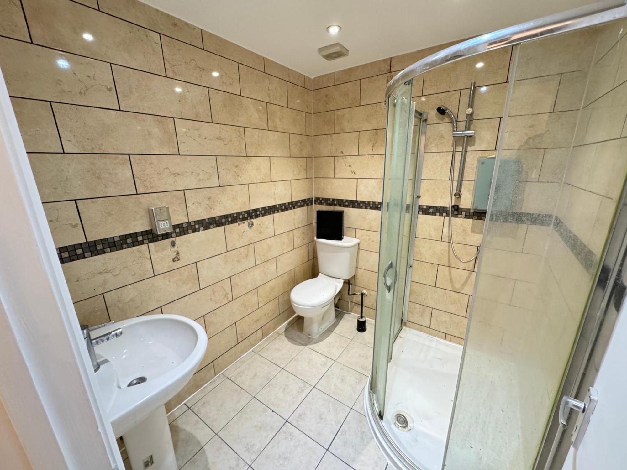One Bedroom Flat 2nd Floor Victoria * Londres