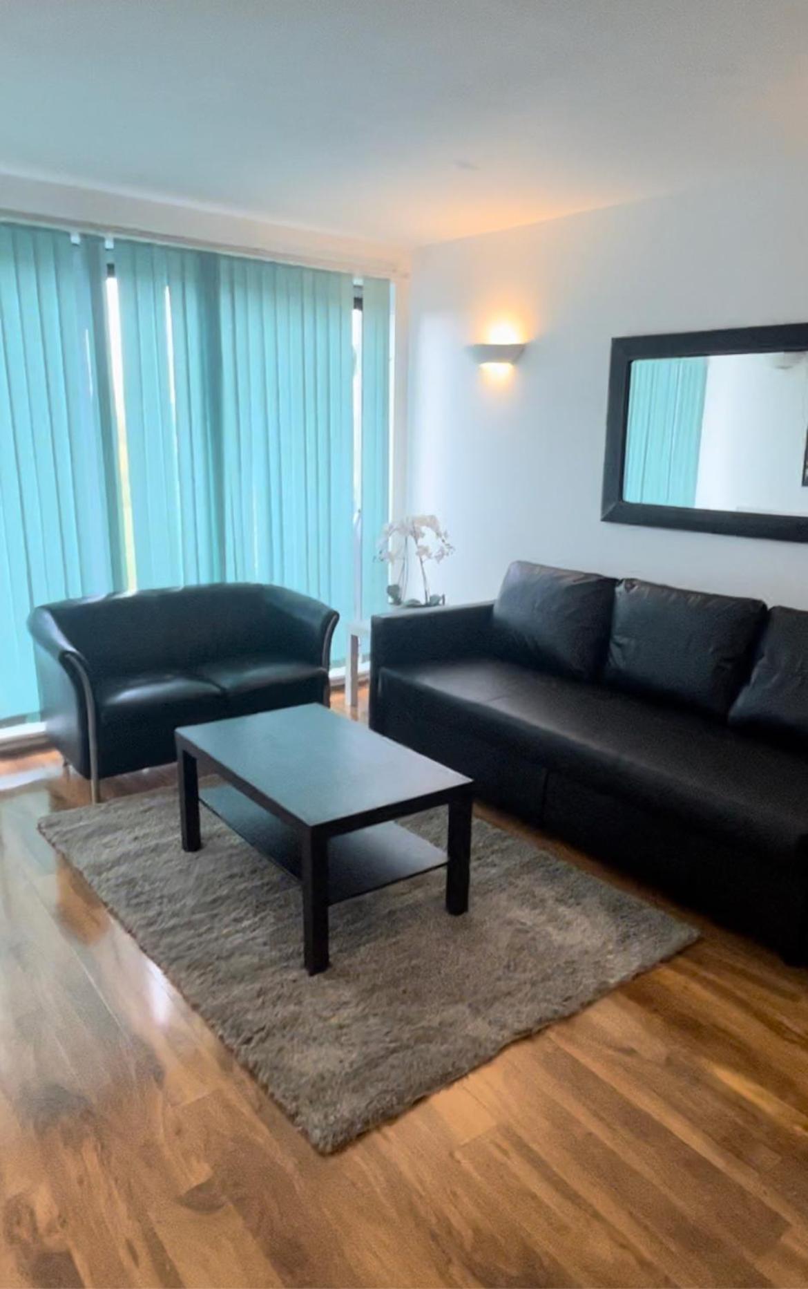 Lovely 2 Bedroom River View *