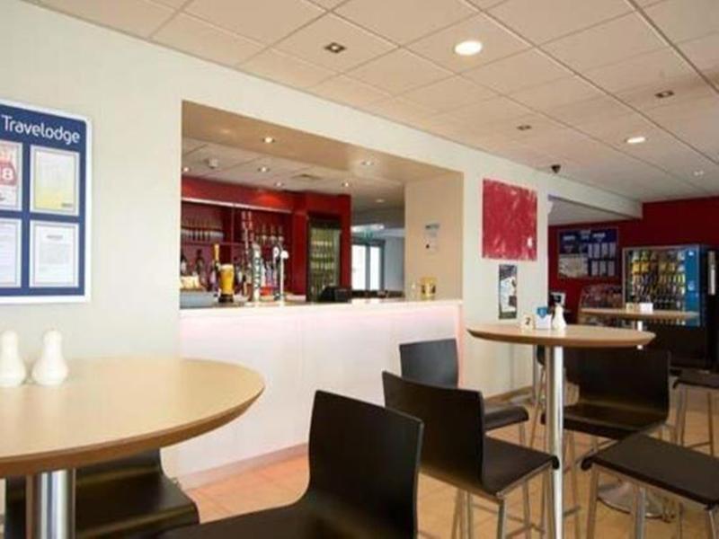 Travelodge Excel 3* London