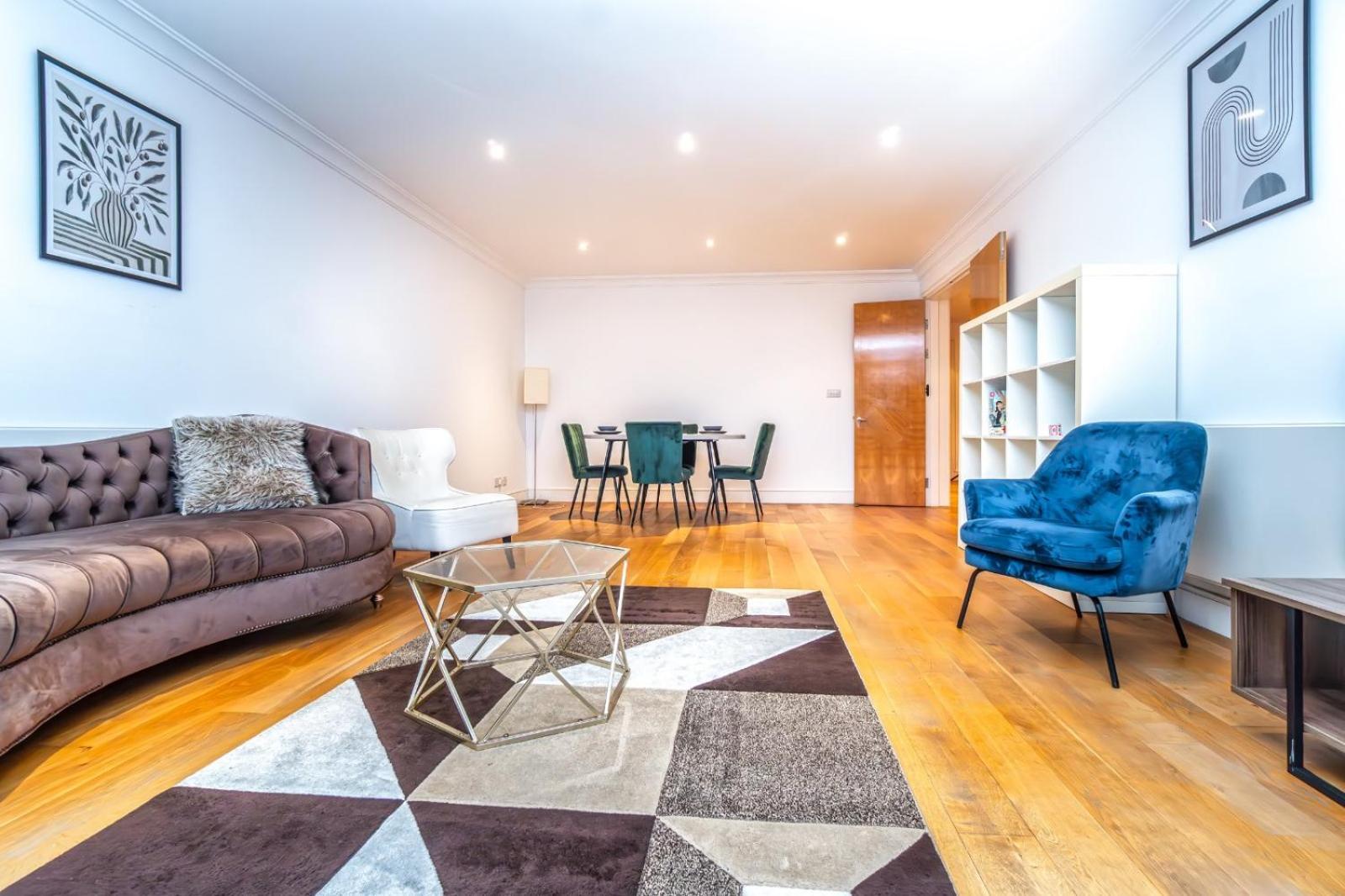Lovely 2 Bedroom By The Docks * London