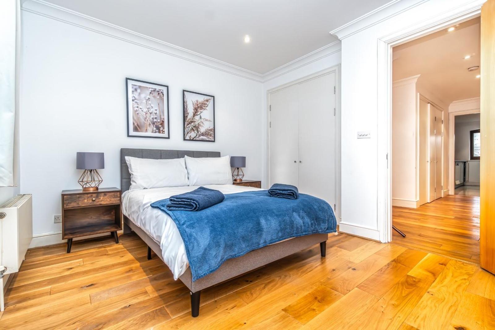 Lovely 2 Bedroom By The Docks Apartment London