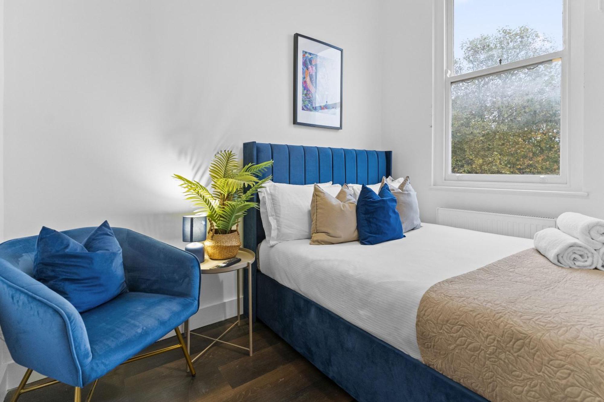 Affordable One Bedroom & In * London
