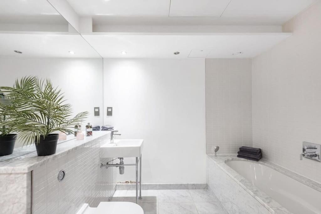 Apartment Luxurious Flat For 8 *
