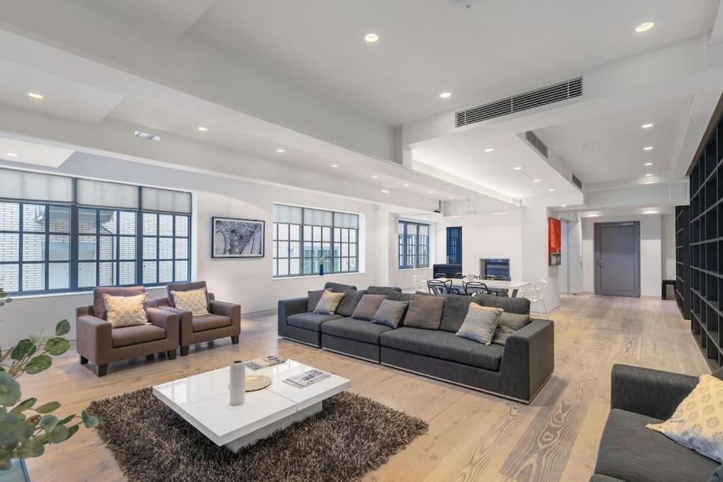 Luxurious Flat For 8 *