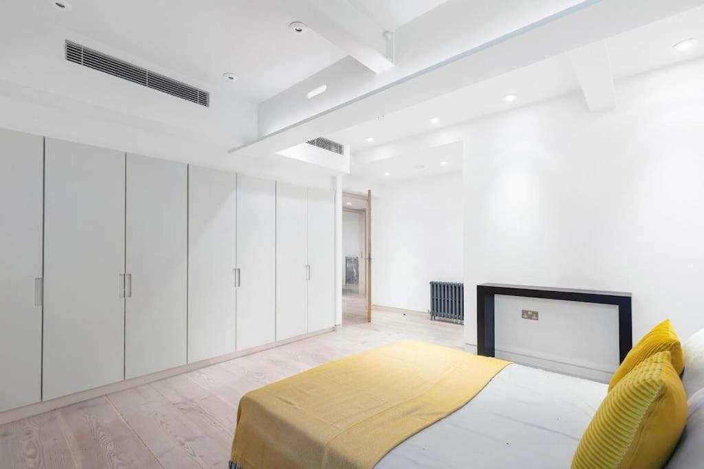Luxurious Flat For 8 * London