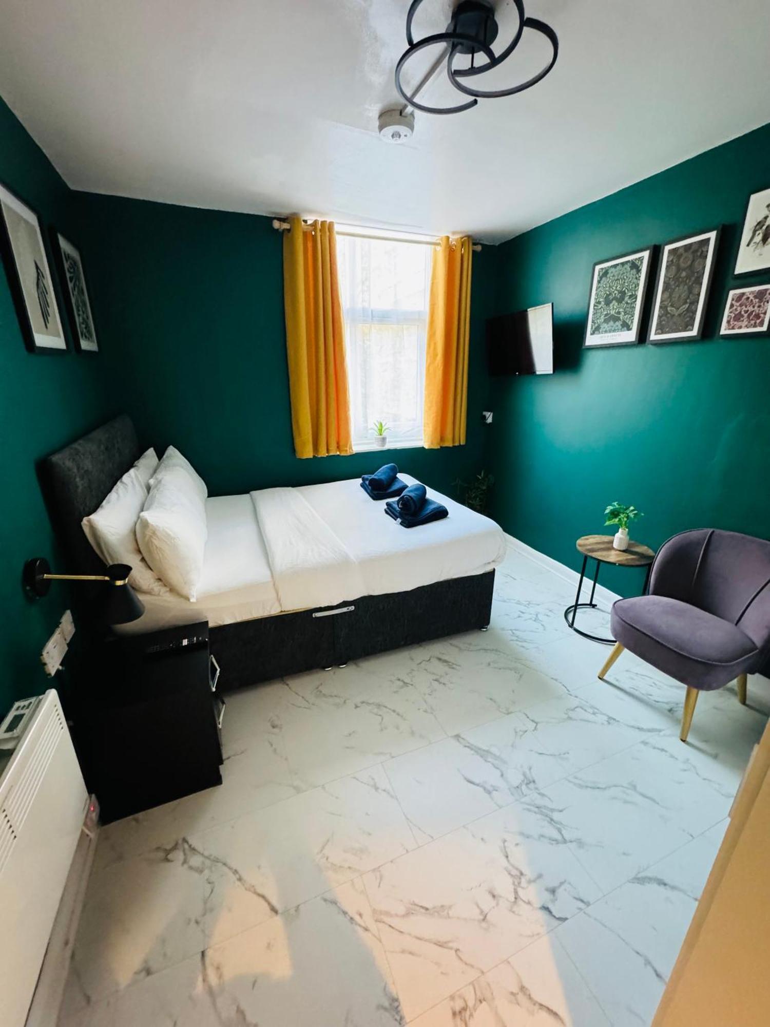 Private Flat In 1190 *