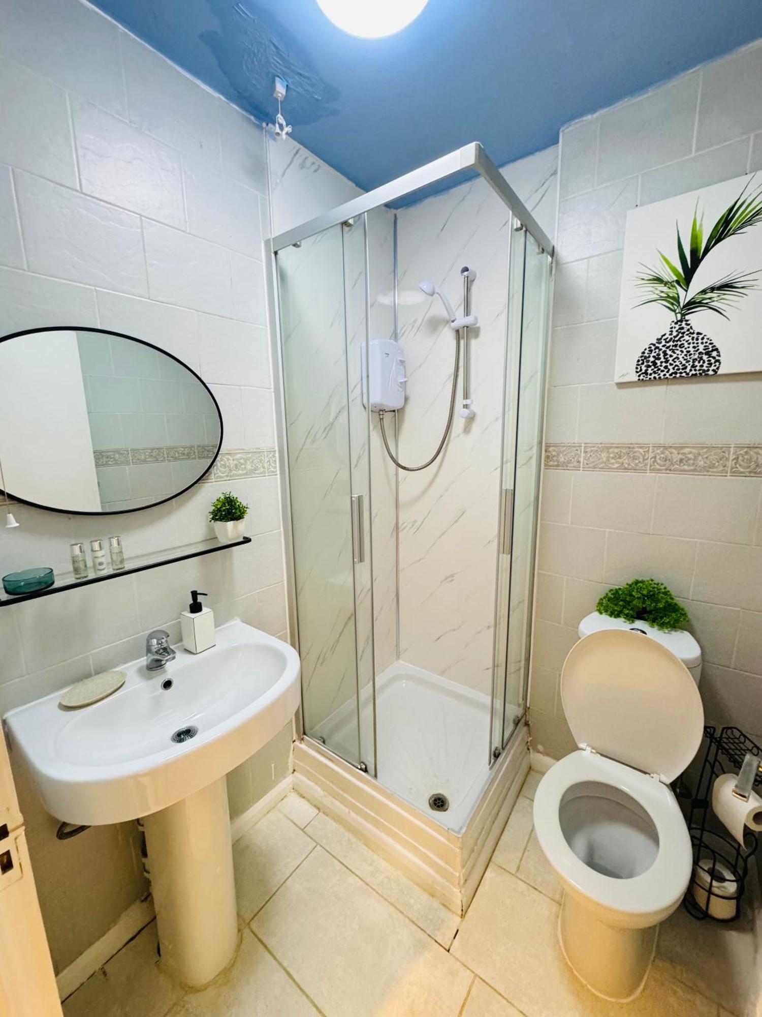 Private Flat In 1190 * Londres