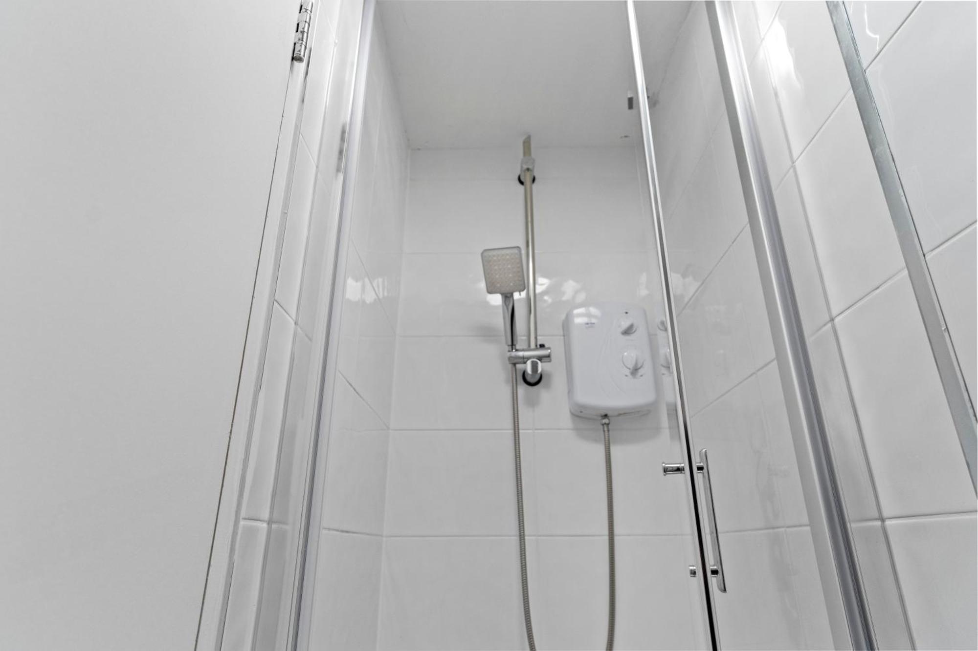 Stylish In Barbican - Prime Location *