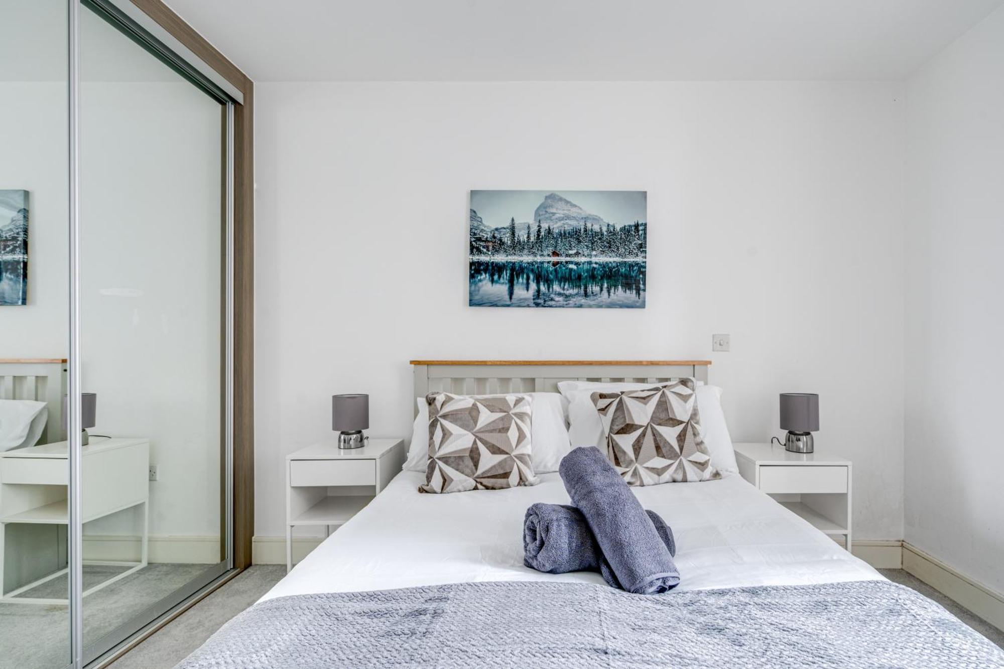 Apartment Cozy With 2 Bedrooms