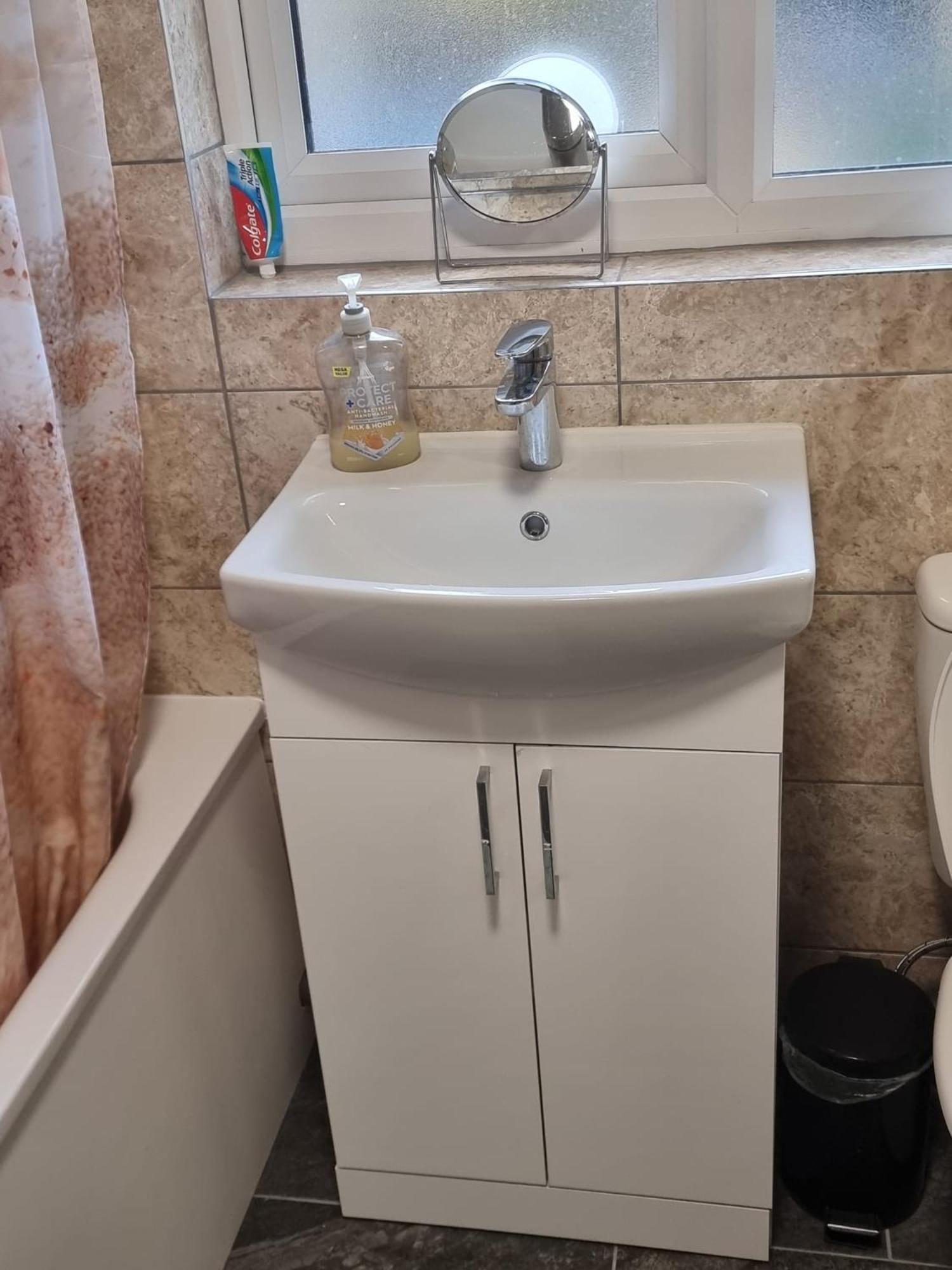 Casa de hóspedes Cozy House With Free Parking & Wifi Near Maryland Station *