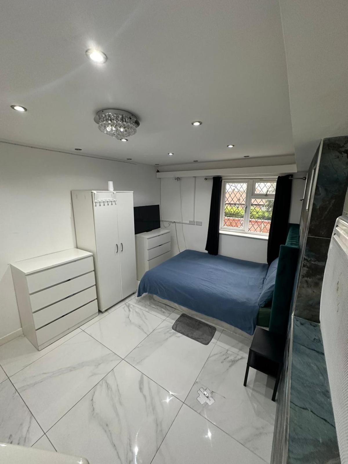 Casa de hóspedes Wembley Private *
