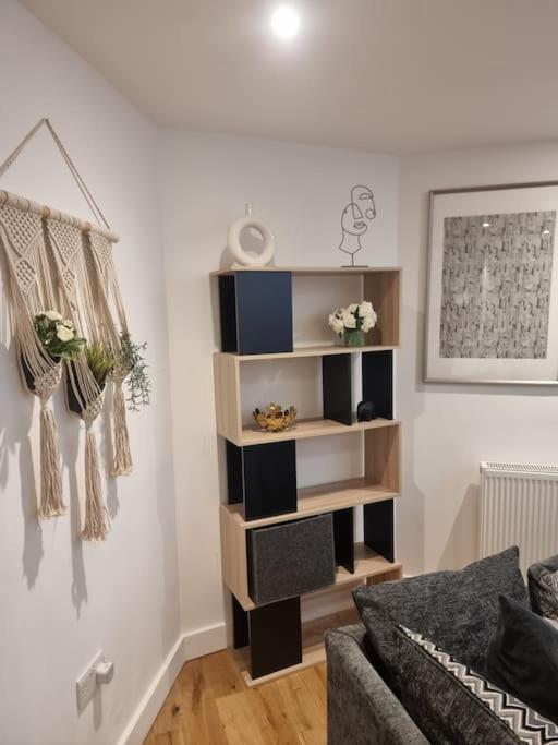 Apartment Large Duplex Flat At Bridge London