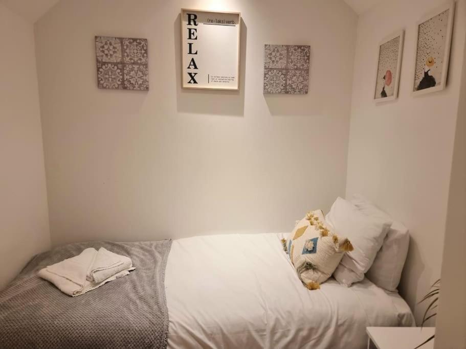 Large Duplex Flat At Bridge Apartment *