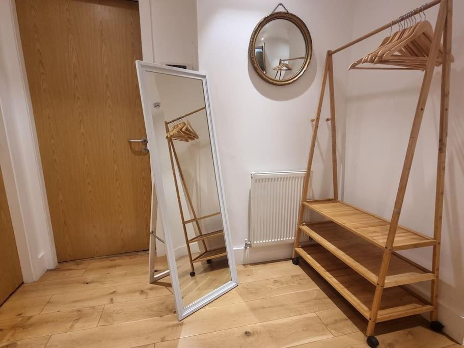 Apartment Large Duplex Flat At Bridge *