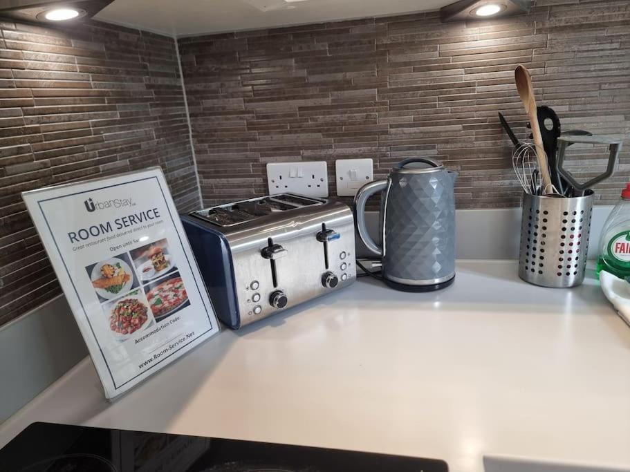 Apartment Large Duplex Flat At Bridge London