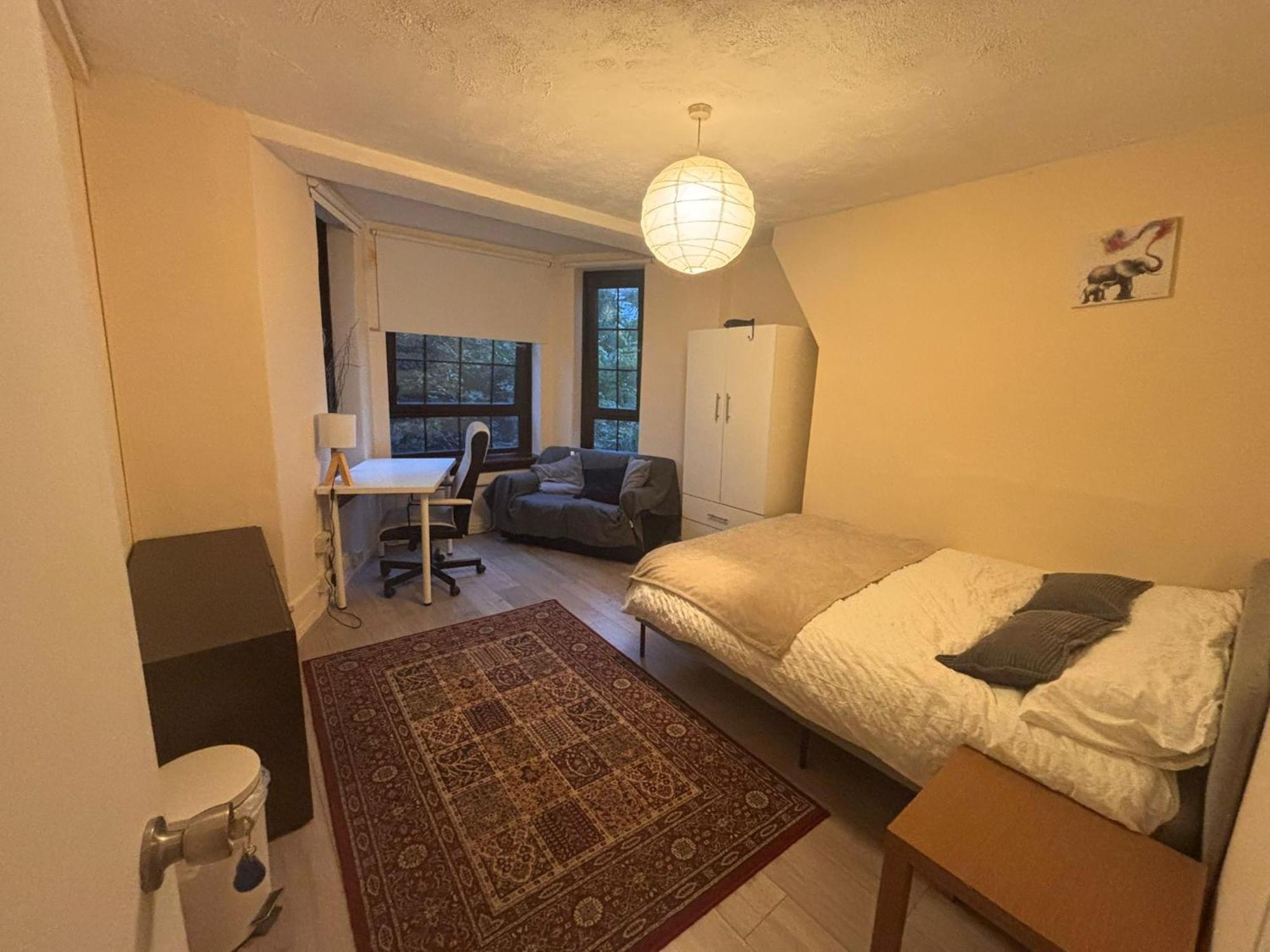 Peaceful In Old Street Guest house