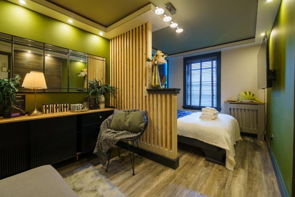 Guest house Hub *