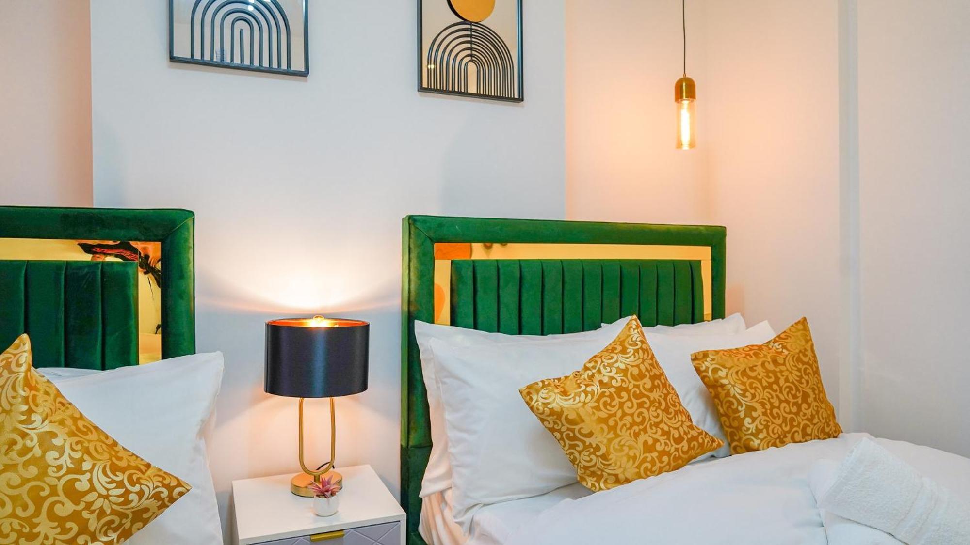 Apartamento New Luxurious Stunning Block In *
