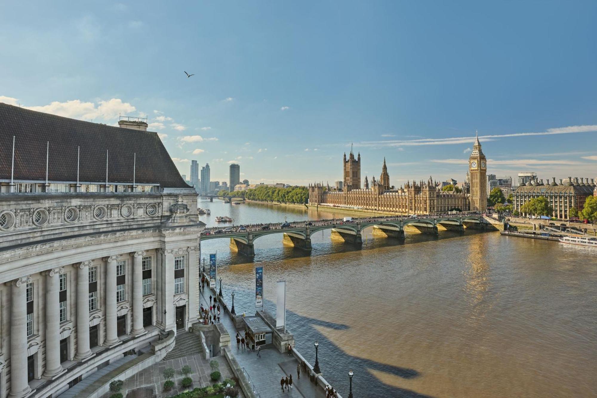 Hotel Marriott County Hall 5*