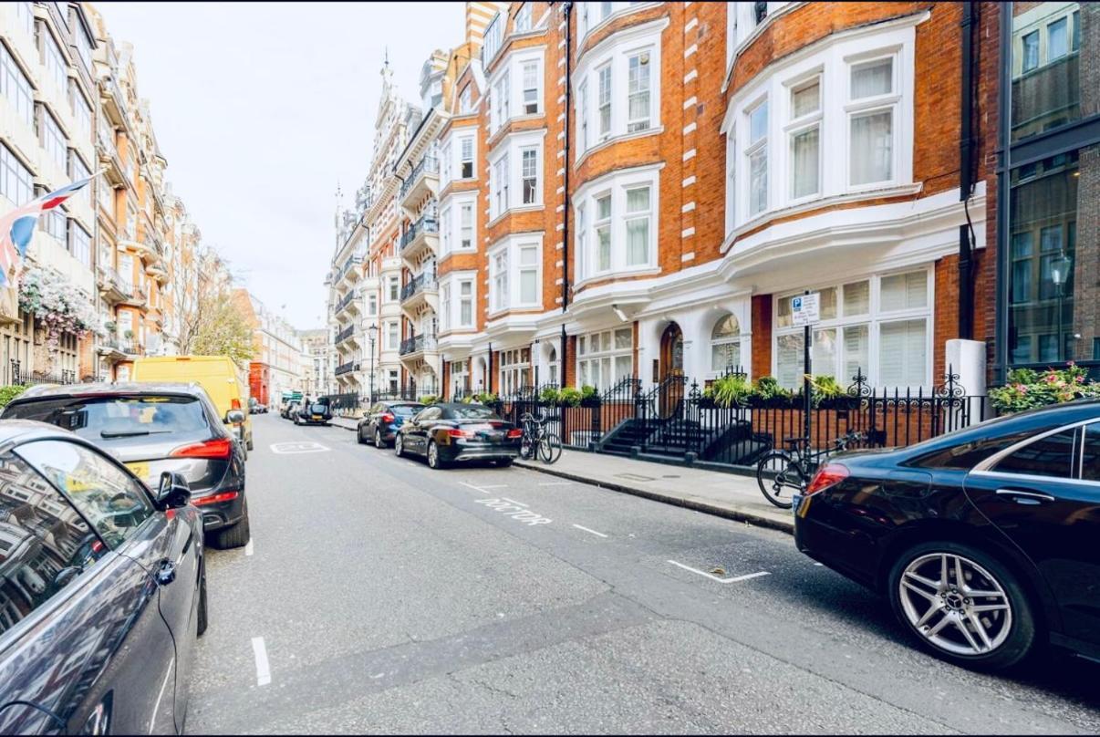 Luxury Knightsbridge Outside Harrods Apartment *