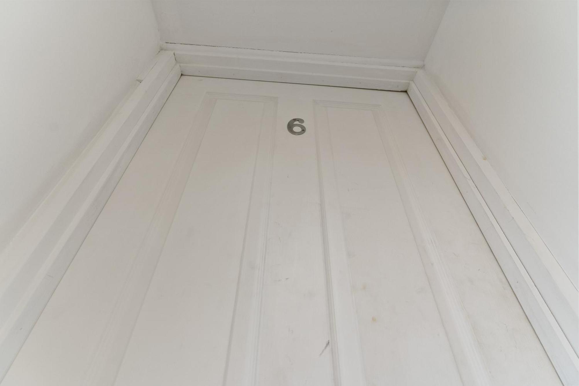 Guest house Modern Studio By Livestay Short Lets & Serviced