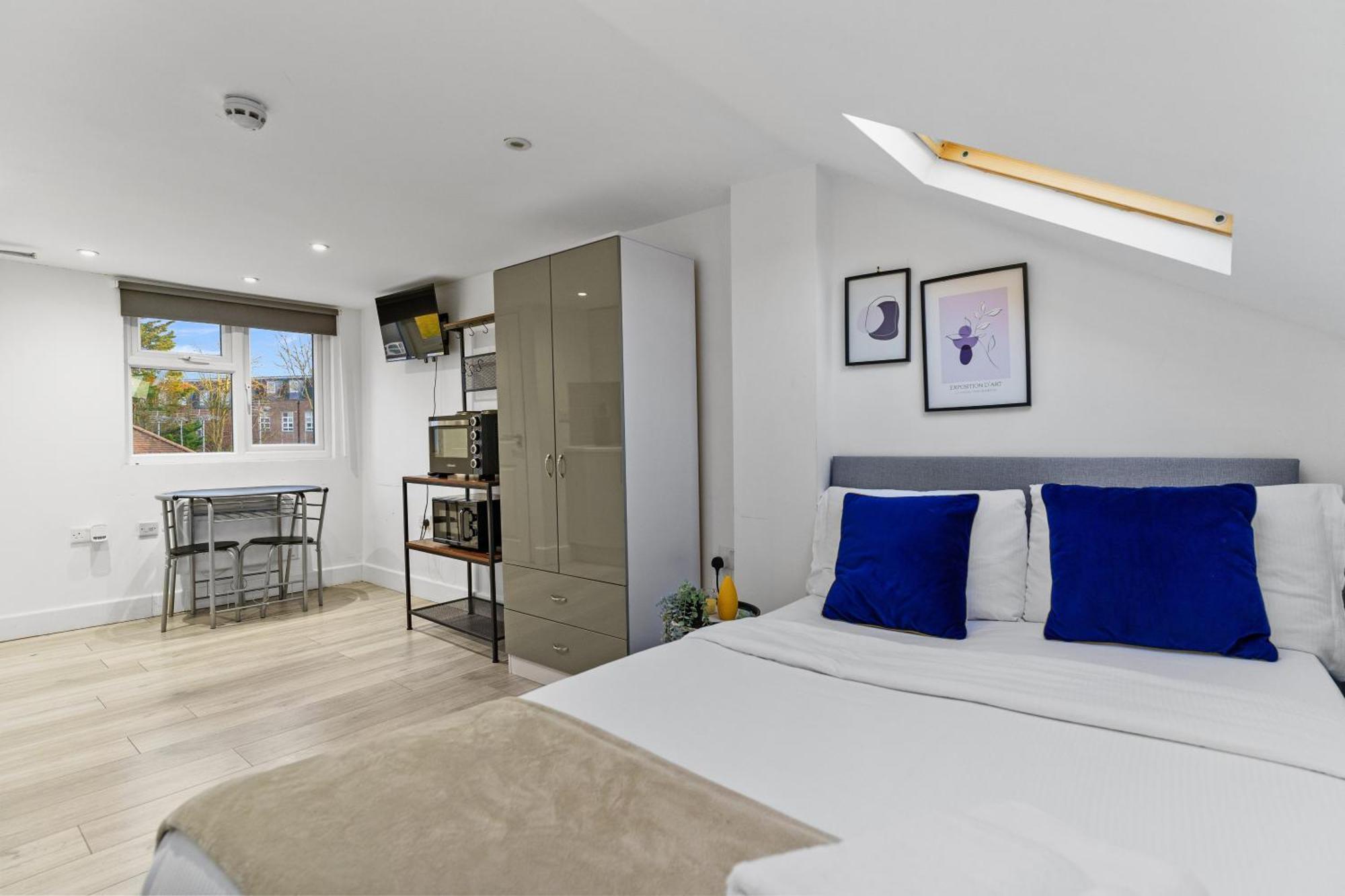 Modern Studio By Livestay Short Lets & Serviced Guest house *
