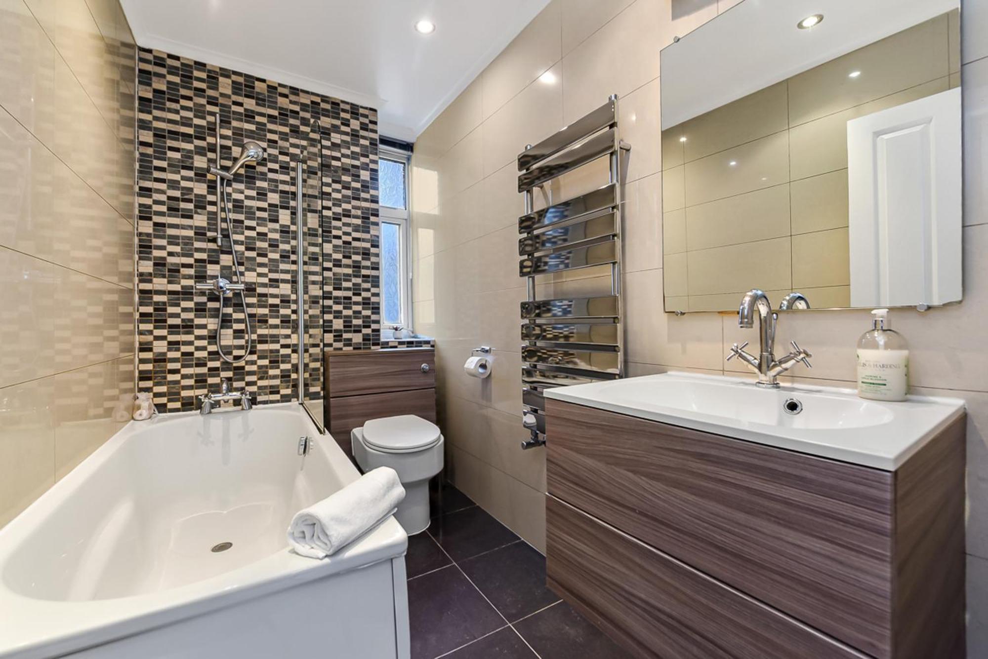 1 Bed Apartment- Marble Arch 5 Apartment *