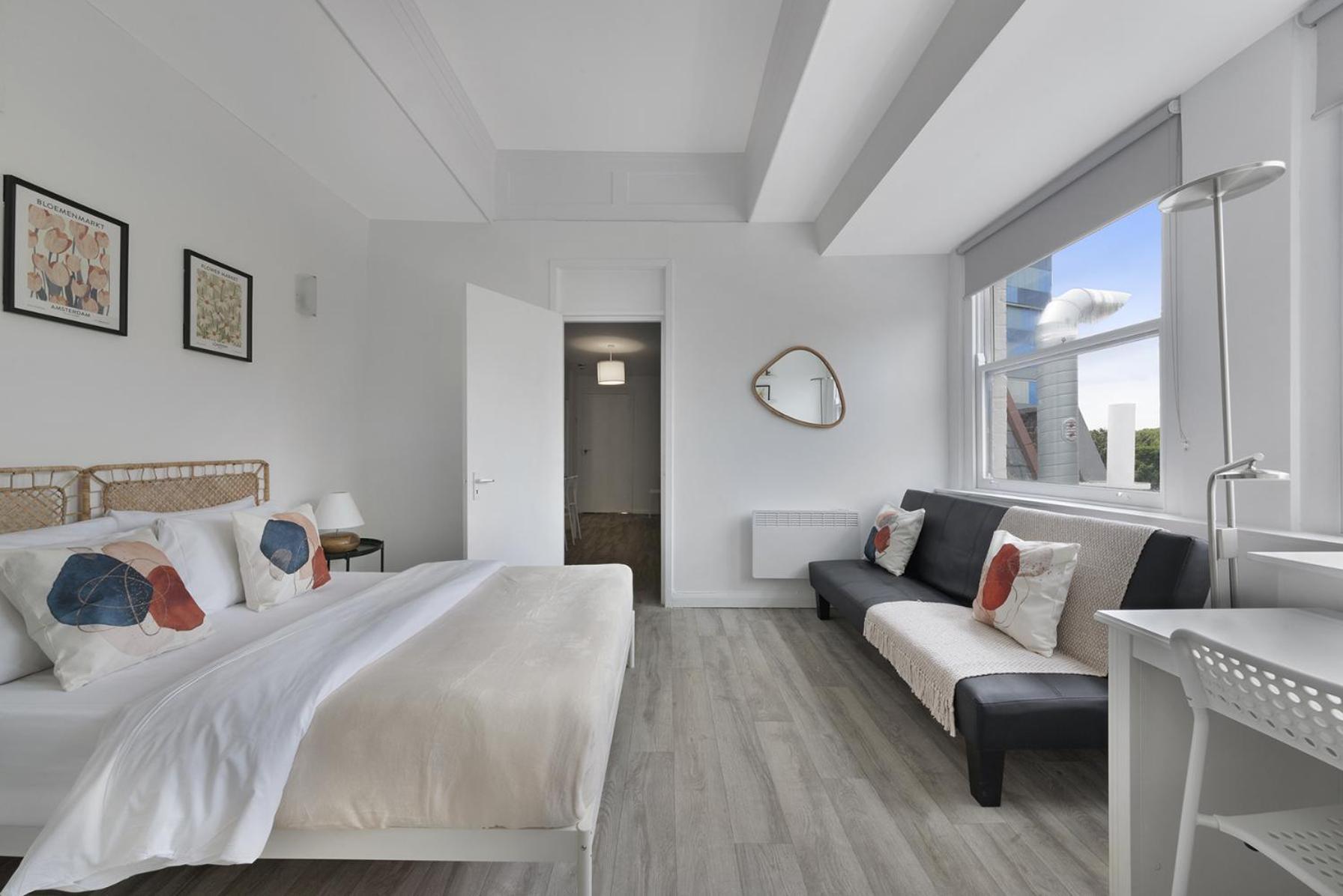 One Bedroom Flat Opposite Archway Station *