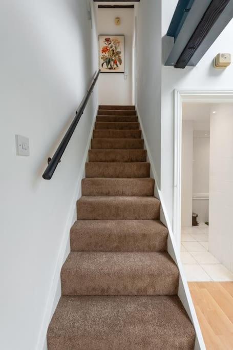 Stylish Apartment London