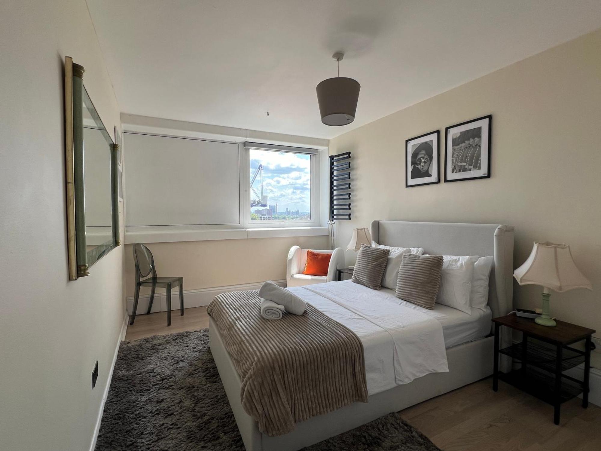 With Stuning Views Close To Center Apartment *