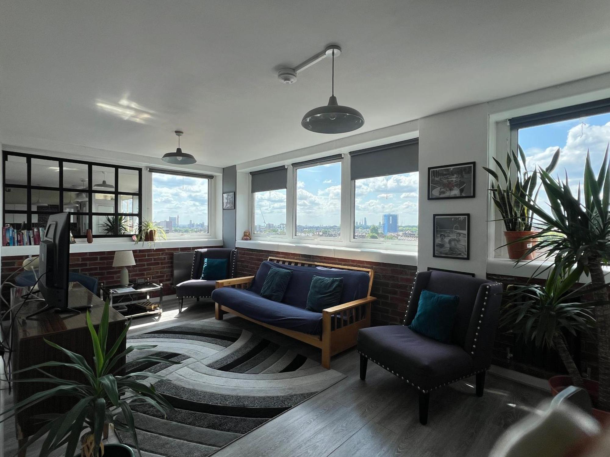 With Stuning Views Close To Center Apartment