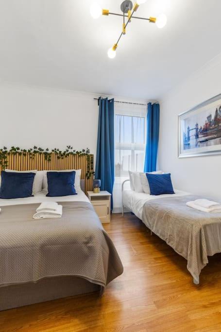 Modern In Leytonstone *
