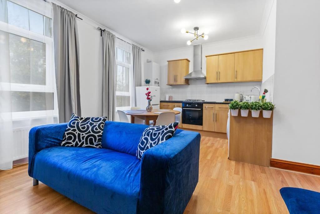 Modern In Leytonstone Apartment