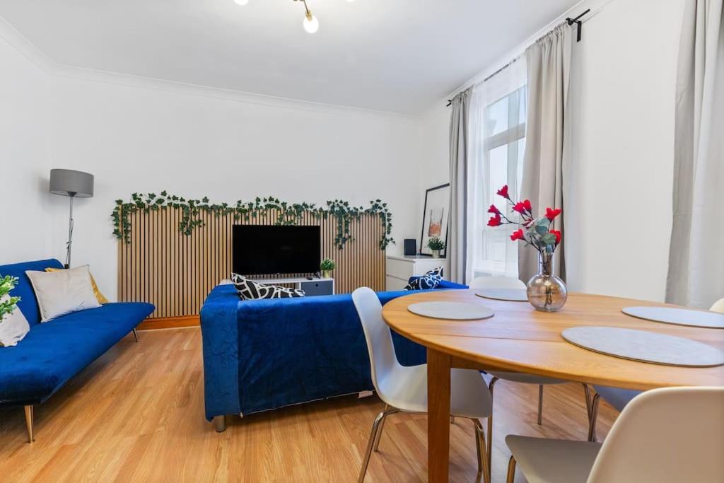 Modern In Leytonstone Apartment London