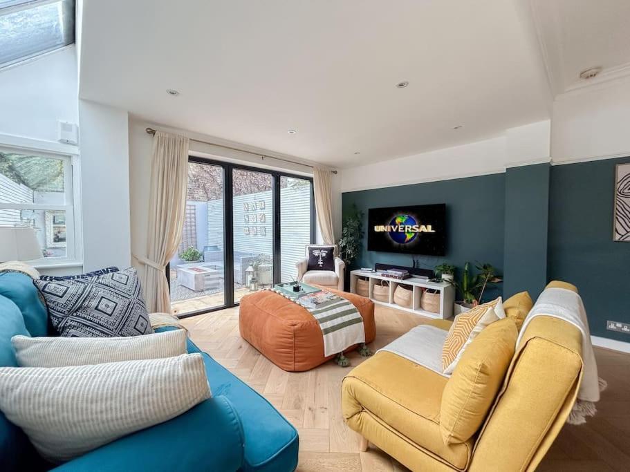 Apartment Stylish Hideaway With Oasis Garden *