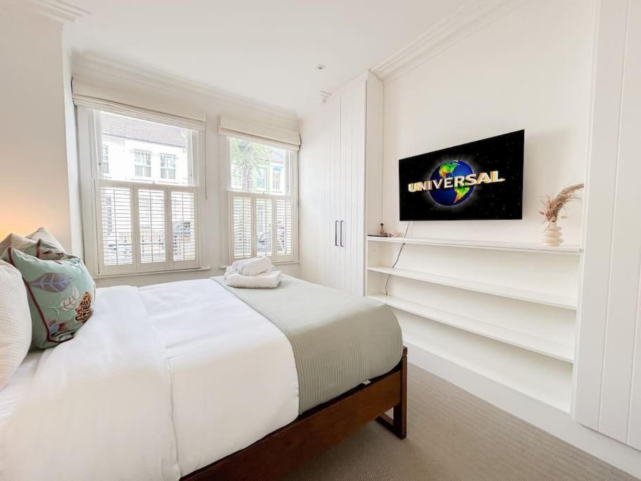 Stylish Hideaway With Oasis Garden Apartment London