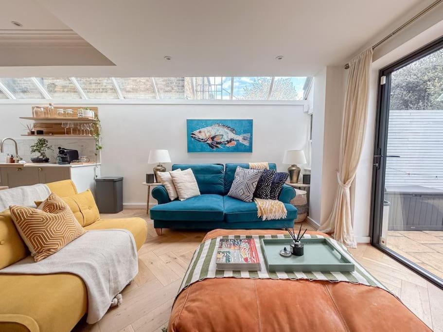 Stylish Hideaway With Oasis Garden * London