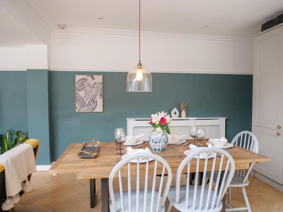 Apartment Stylish Hideaway With Oasis Garden London