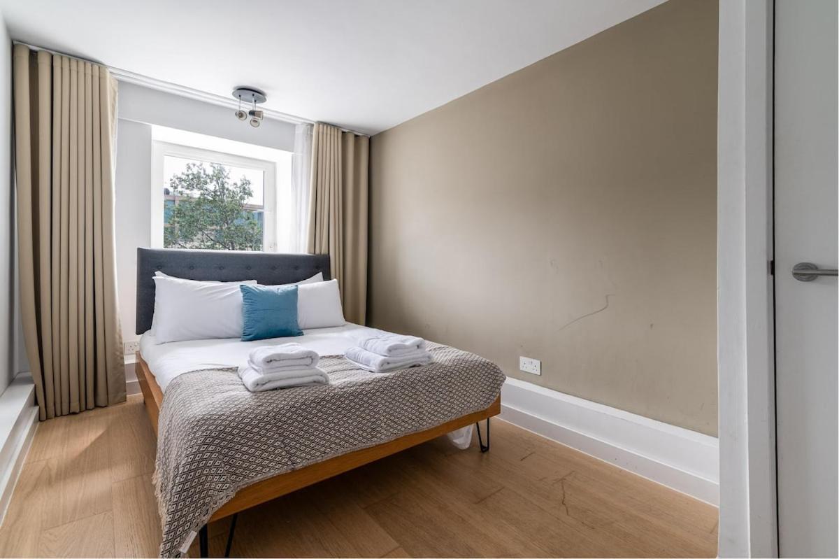 Relay Belgravia 41 * London