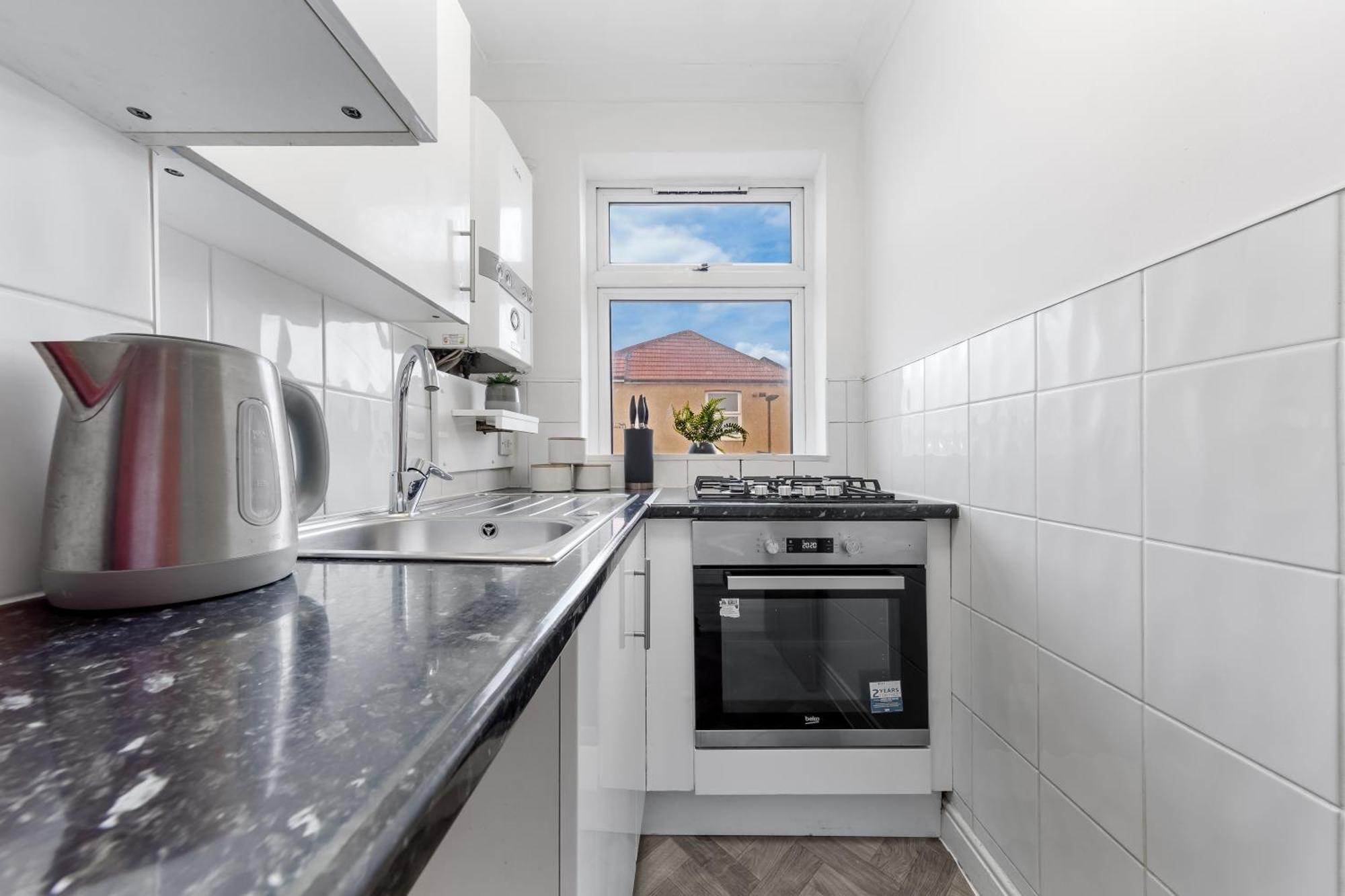 Apartment Hype - 10 Mins To Stadium - Sleeps 8 *