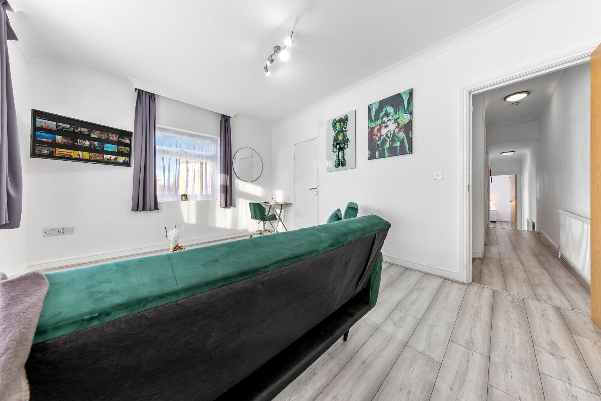 Hype - 10 Mins To Stadium - Sleeps 8 London