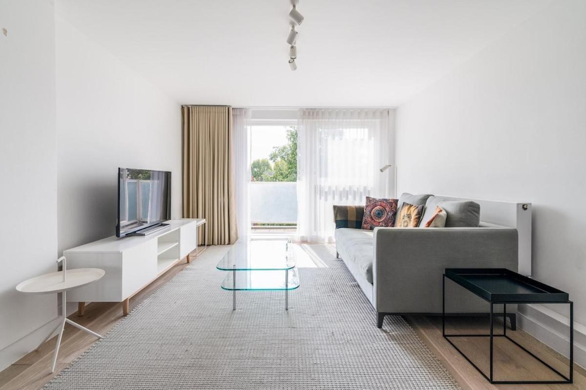 Relay Belgravia 22 Apartment